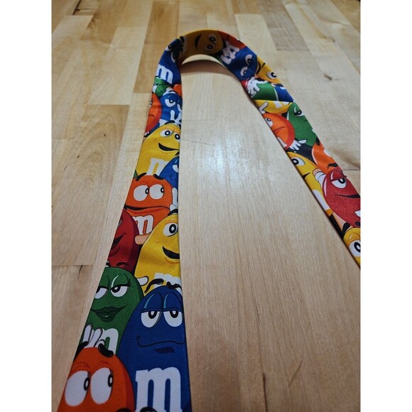 M&M's Characters All Over Large Print Men's Necktie Mars Candy Novelty Tie - Picture 6 of 14